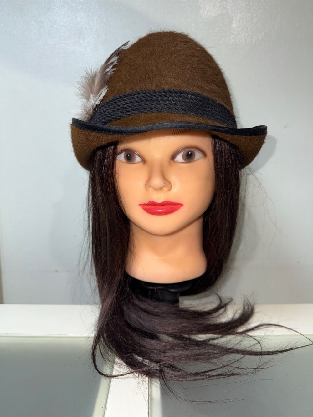 Austrian Alpine Tyrolean Style Trachten 100% Pure Furfelt Hat Brown w/Feathers